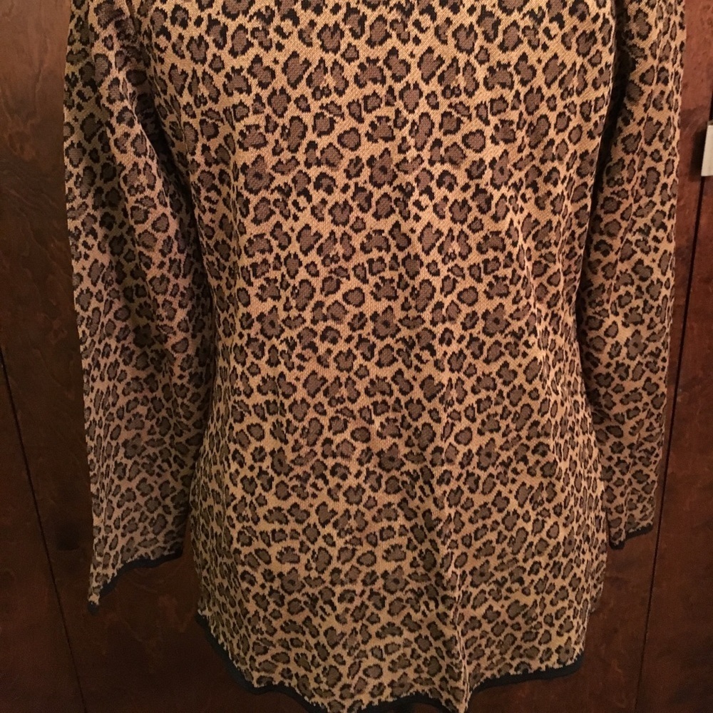 Misook Cheetah Print Knit Cardigan - Picture 5 of 5